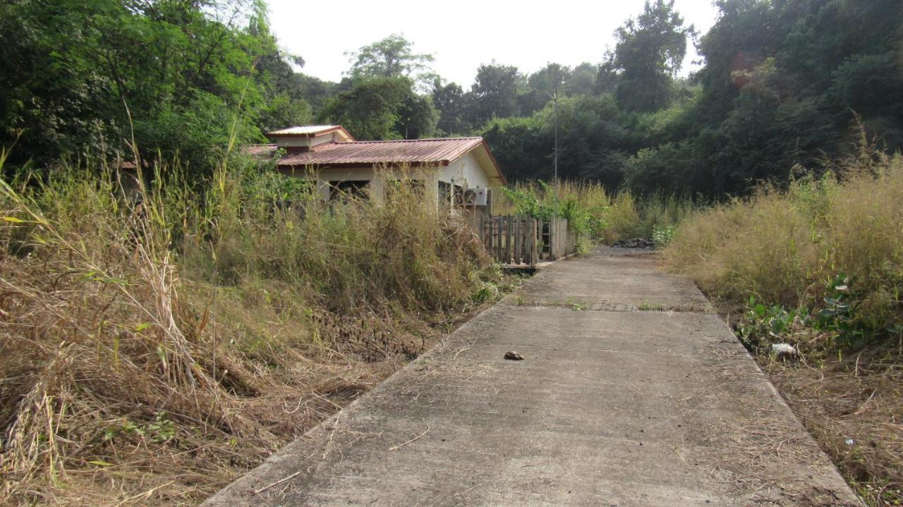 Retreat Chalets, The Nest, At Sparsh Resorts, Karjat Esterno foto