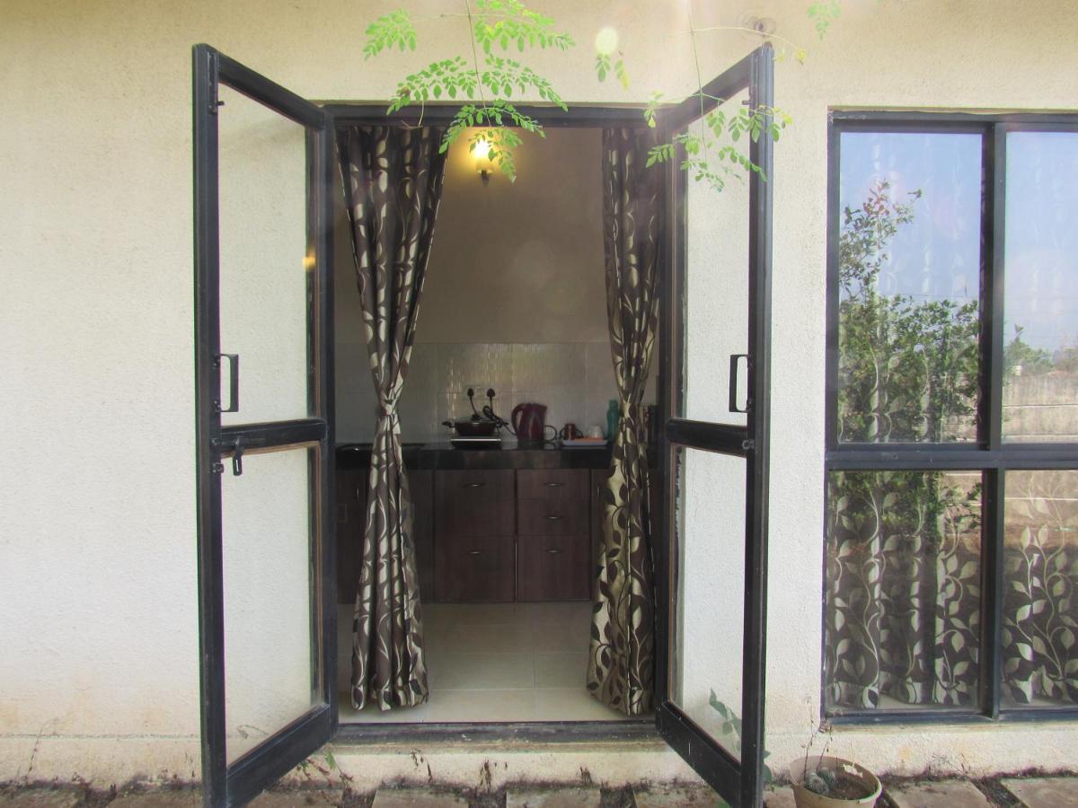 Retreat Chalets, The Nest, At Sparsh Resorts, Karjat Esterno foto