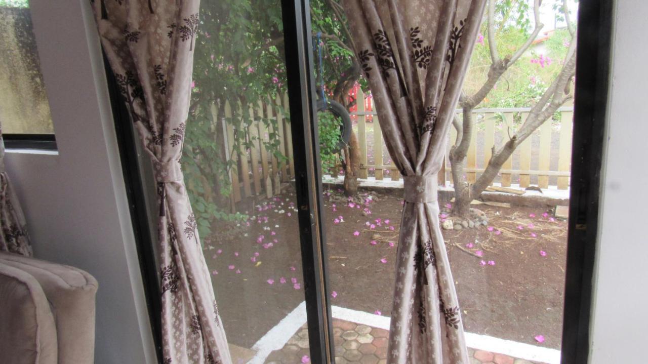 Retreat Chalets, The Nest, At Sparsh Resorts, Karjat Esterno foto
