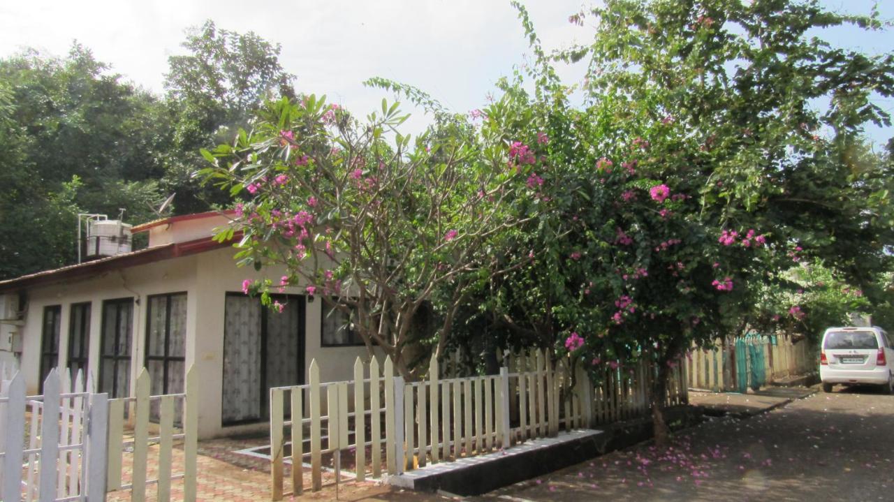 Retreat Chalets, The Nest, At Sparsh Resorts, Karjat Esterno foto