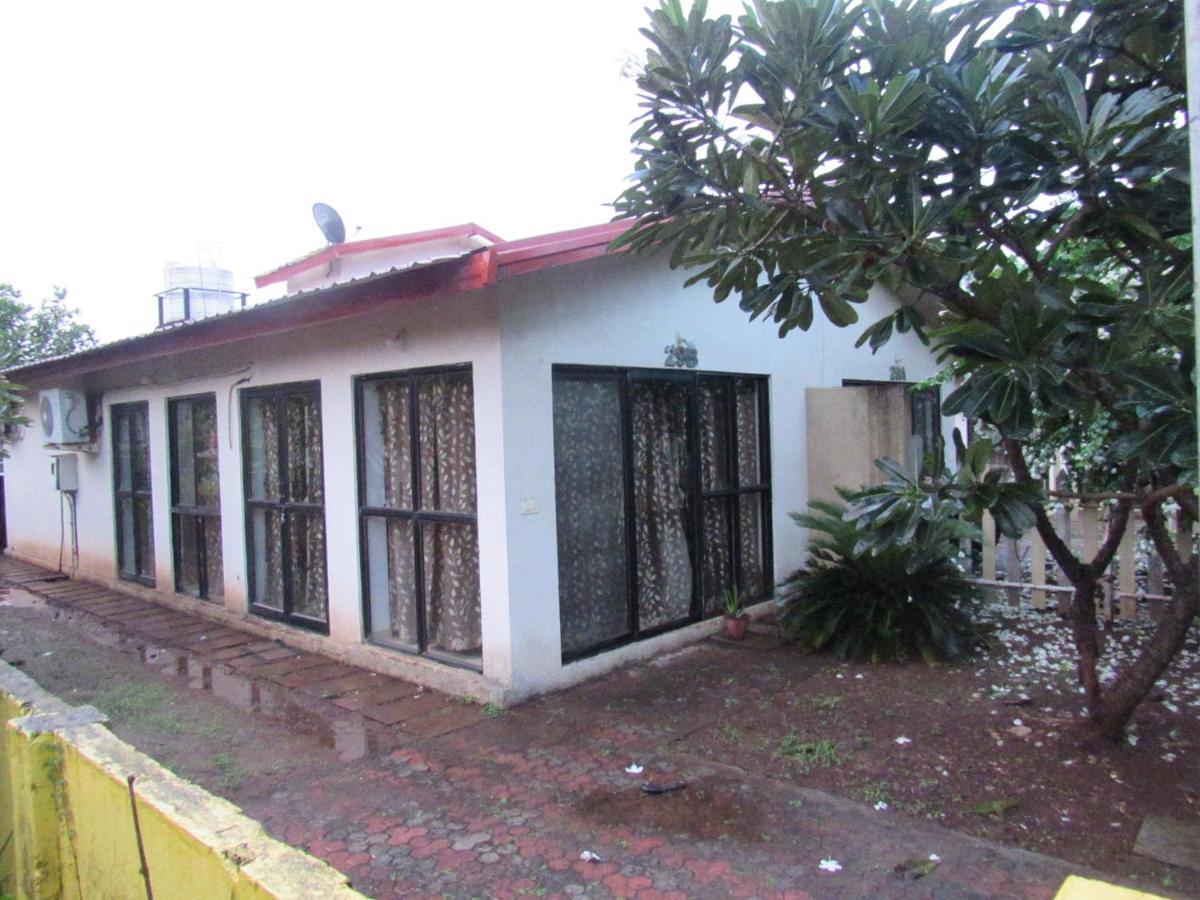 Retreat Chalets, The Nest, At Sparsh Resorts, Karjat Esterno foto