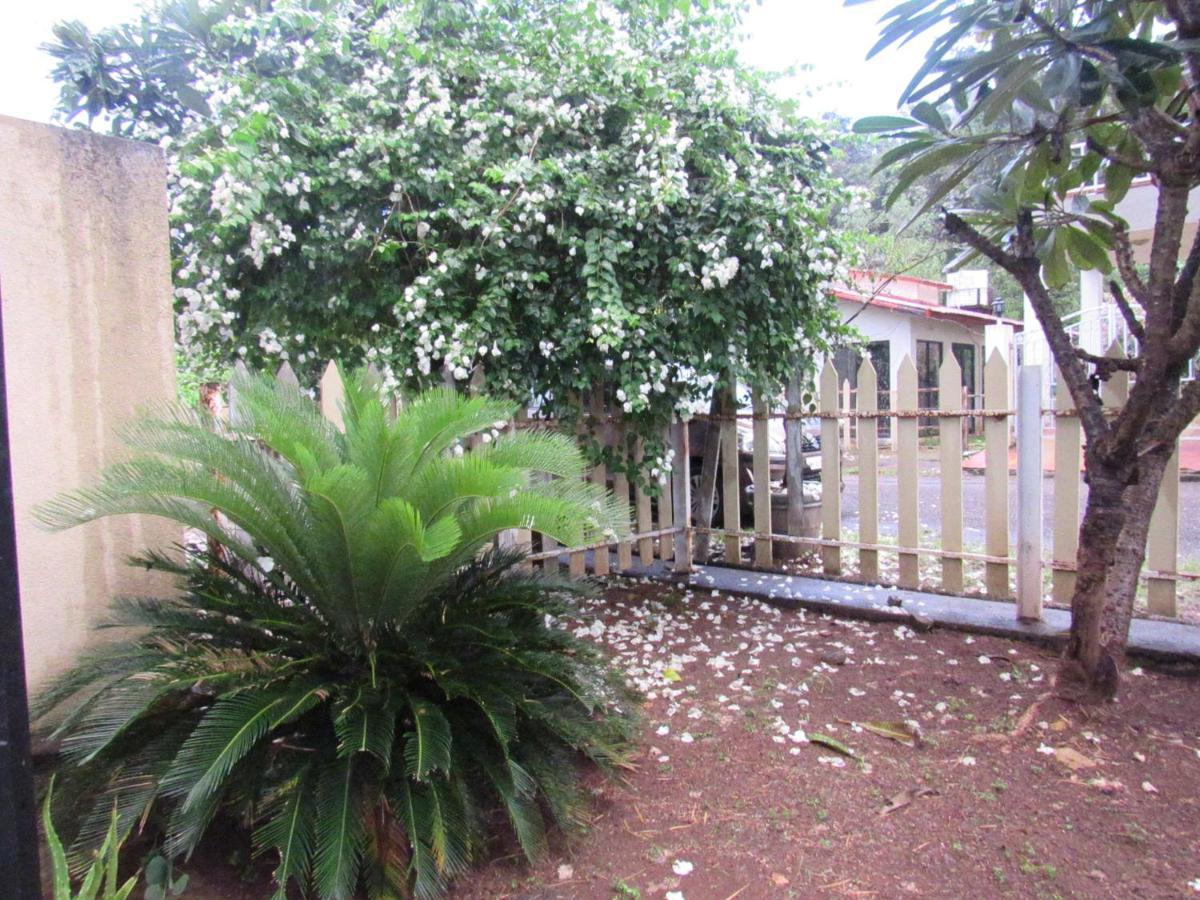 Retreat Chalets, The Nest, At Sparsh Resorts, Karjat Esterno foto