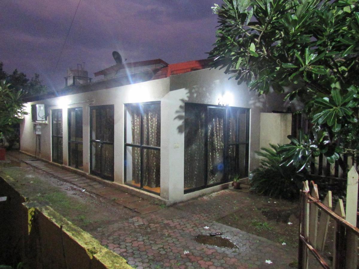 Retreat Chalets, The Nest, At Sparsh Resorts, Karjat Esterno foto